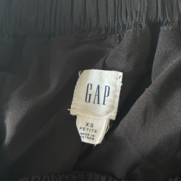 GAP Black Pleated Midi Skirt (XSP) - Picture 3 of 5